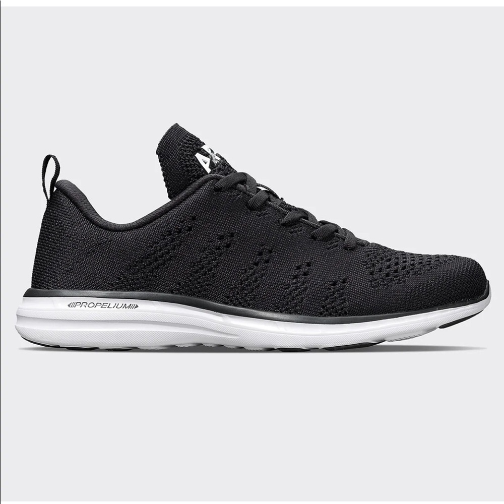 APL WOMENS TECHLOOM PRO, black/white